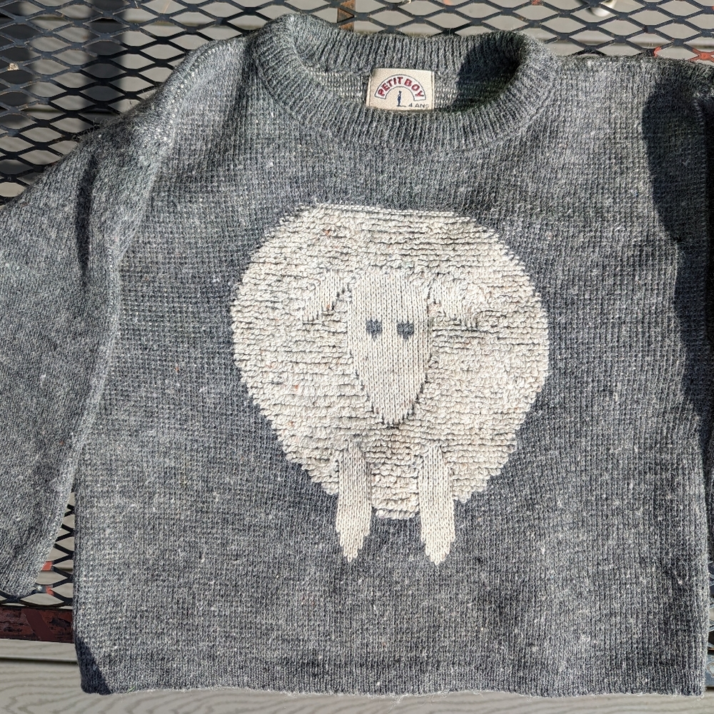 Cute sheep sweater, size 4 years old, Vintage, made in France